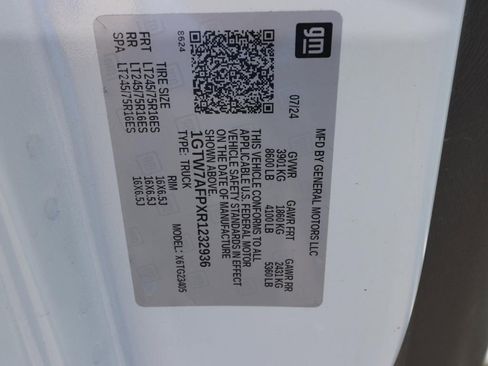 Used 2024 GMC Savana 2500 w/ Driver Convenience Package RWD image 22