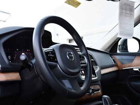 Certified 2023 Volvo XC90 B5 Plus w/ Protection Package Premier image 10