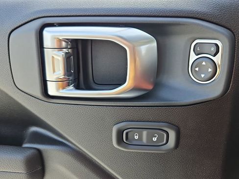 New 2026 Jeep Gladiator Mojave image 23