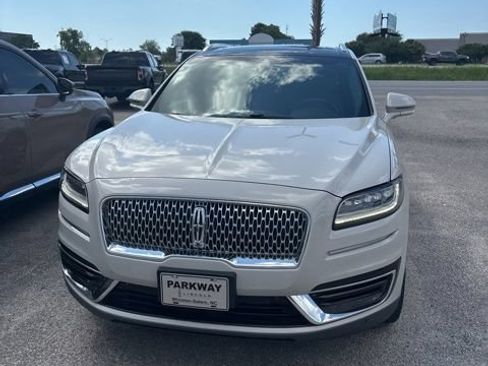Used 2020 Lincoln Nautilus Reserve w/ Equipment Group 202A AWD/4WD image 2
