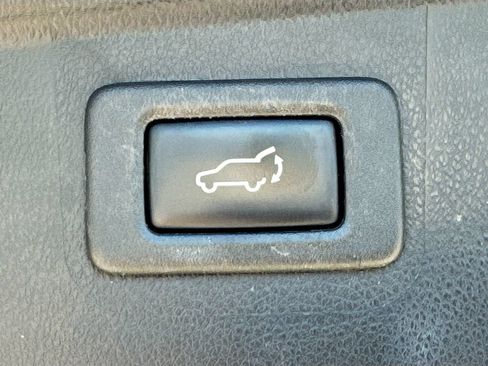 Used 2015 Subaru Outback 2.5i Limited AWD/4WD image 32