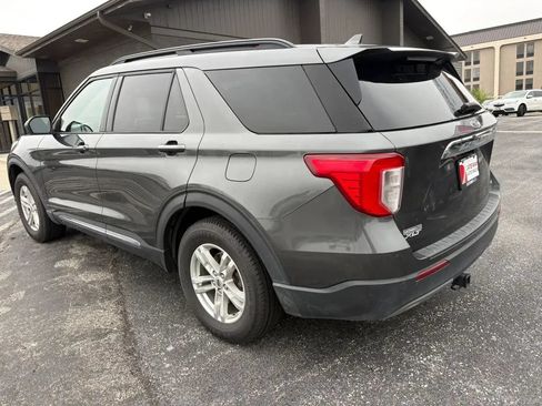 Used 2020 Ford Explorer XLT w/ Equipment Group 202A AWD/4WD image 3