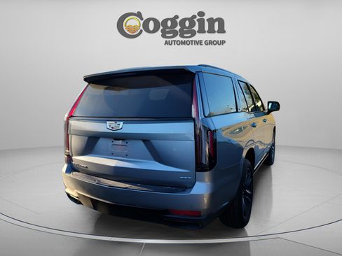 Used 2024 Cadillac Escalade Sport Platinum image 6