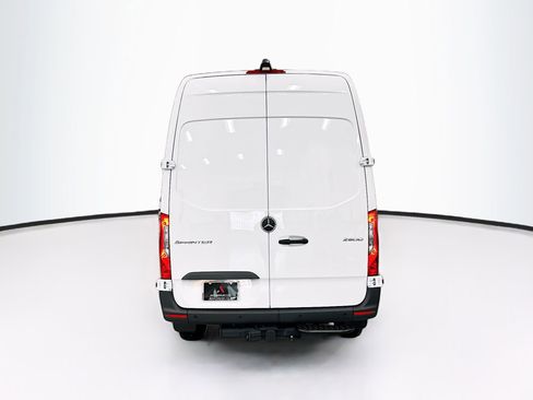 Used 2026 Mercedes-Benz Sprinter 2500 image 7