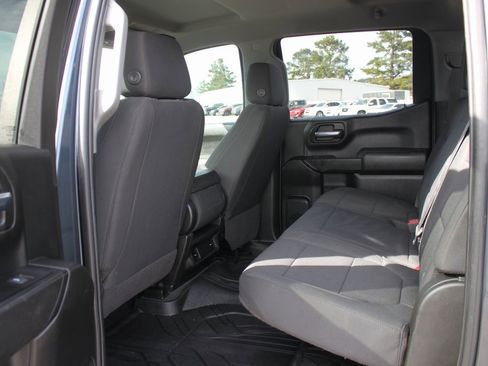 Used 2022 Chevrolet Silverado 1500 Custom image 6