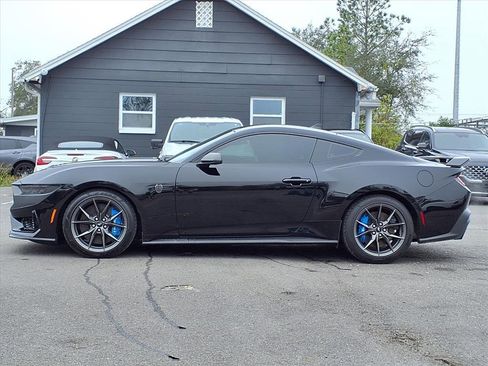 Used 2024 Ford Mustang Dark Horse image 4