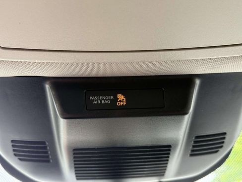 Used 2021 Nissan Rogue SL FWD image 27