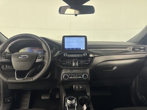 Used 2025 Ford Escape ST-Line AWD/4WD image 29