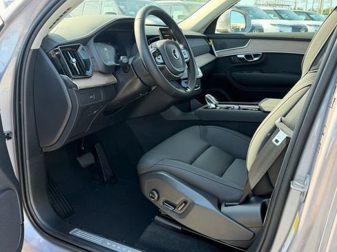 New 2026 Volvo XC90 B5 Plus AWD/4WD image 12