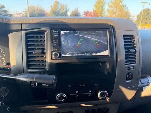 Used 2021 Nissan NV 2500 S image 5