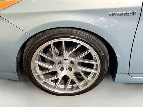 Used 2015 Toyota Prius Two image 13