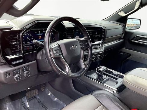 Used 2023 Chevrolet Silverado 1500 ZR2 w/ Technology Package image 14