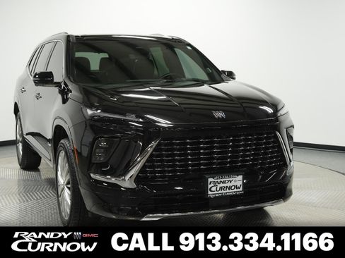 Used 2026 Buick Enclave Avenir w/ Super Cruise Package FWD image 1