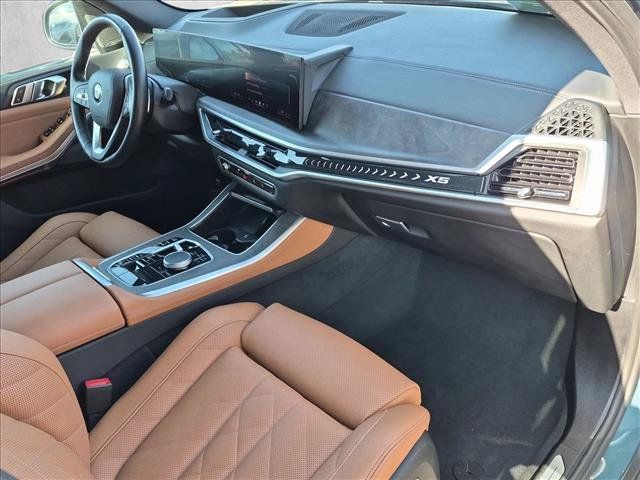 Certified 2024 BMW X5 xDrive40i w/ Premium Package AWD/4WD image 24