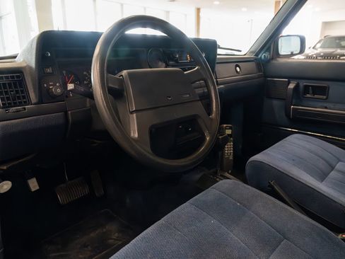 Used 1989 Volvo 240 DL RWD image 20