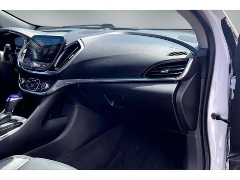 Used 2017 Chevrolet Volt Premier w/ Driver Confidence Package FWD image 26