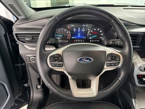 Used 2023 Ford Explorer XLT w/ Equipment Group 202A image 29