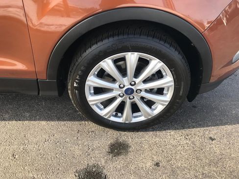 Used 2017 Ford Escape Titanium image 47