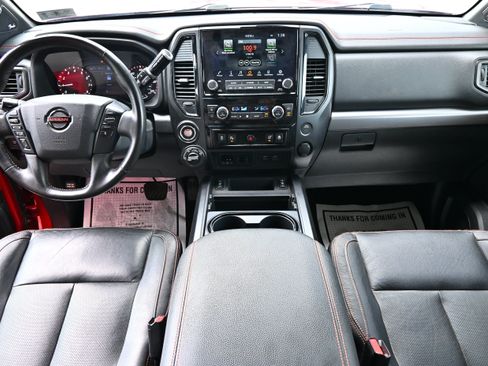 Used 2022 Nissan Titan PRO-4X w/ Pro-4x Convenience Package AWD/4WD image 17
