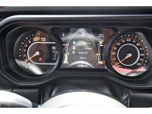 Used 2024 Jeep Wrangler Unlimited Rubicon AWD/4WD image 16