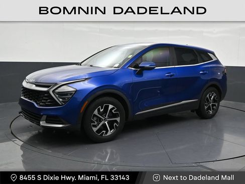 Used 2024 Kia Sportage EX FWD image 1