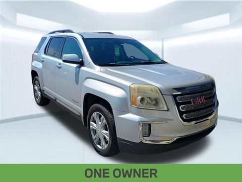 Used 2017 GMC Terrain SLE FWD image 3
