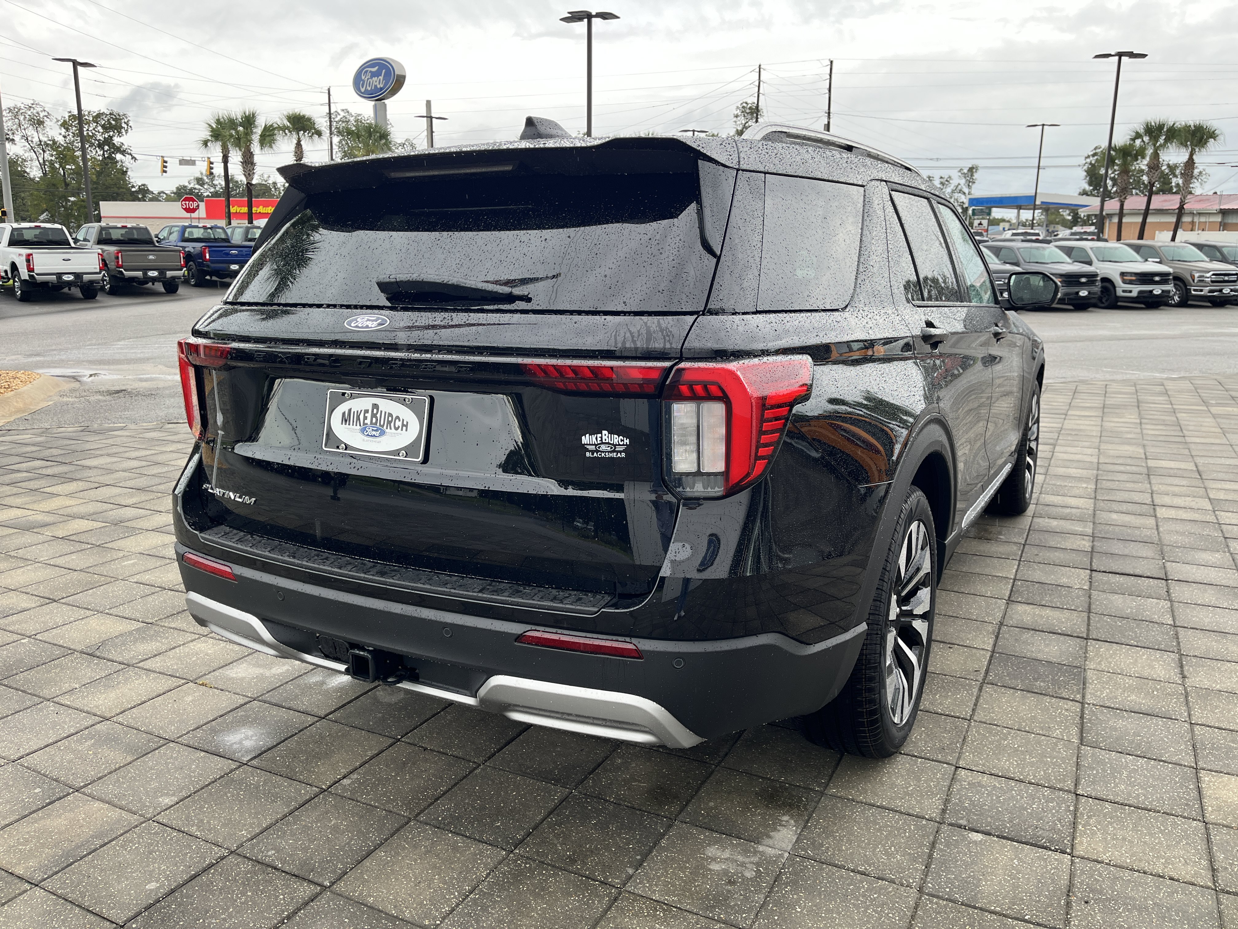 New 2027 Ford Explorer Platinum RWD image 6