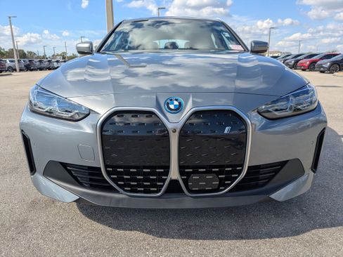 Used 2023 BMW i4 eDrive40 image 3