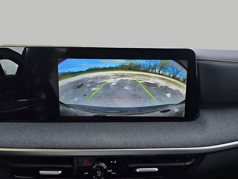 New 2026 Nissan Kicks SV w/ Charging Package FWD image 21
