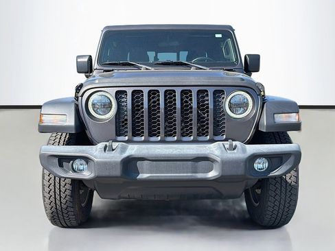 Used 2020 Jeep Gladiator Sport w/ Quick Order Package 24S AWD/4WD image 3