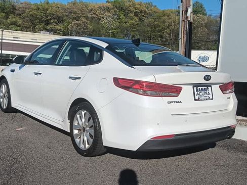 Used 2018 Kia Optima EX w/ Premium Package FWD image 3