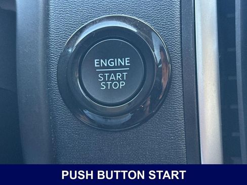 Used 2025 Ford Expedition Active AWD/4WD image 30