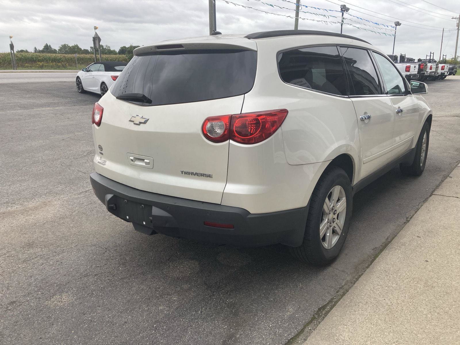 Used 2011 Chevrolet Traverse LT w/ Personal Connectivity Package AWD/4WD image 7
