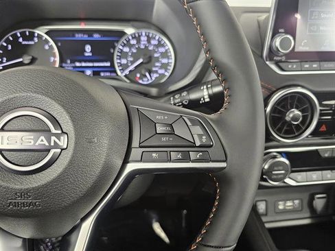 New 2025 Nissan Sentra SR image 29