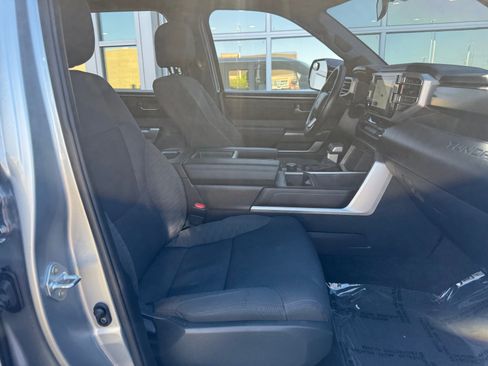Used 2026 Toyota Tundra SR5 w/ SR5 Convenience Package AWD/4WD image 18