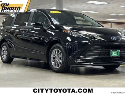 Certified 2025 Toyota Sienna XLE