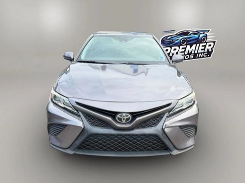 Used 2019 Toyota Camry SE FWD image 11