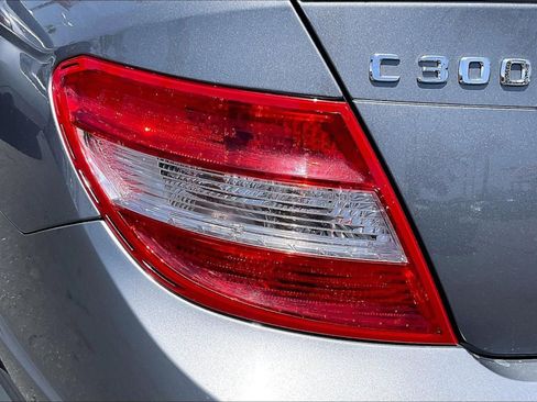 Used 2010 Mercedes-Benz C 300 Sedan image 30