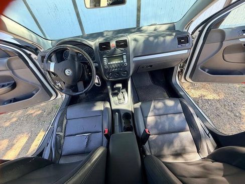 Used 2009 Volkswagen Jetta SE FWD image 30