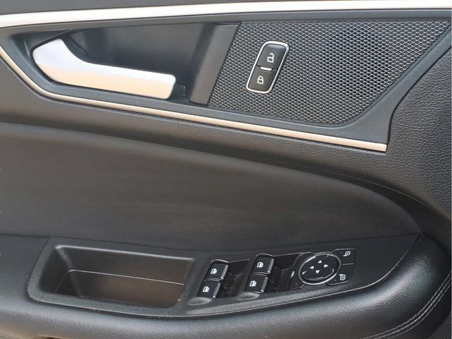 Used 2024 Ford Edge SEL AWD/4WD image 14