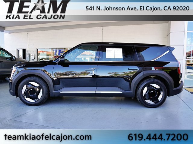 Certified 2024 Kia EV9 Light Long Range RWD image 6