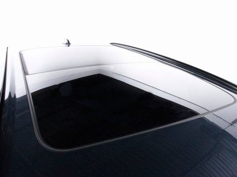 Certified 2025 Volvo XC60 B5 Plus image 37