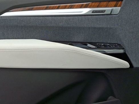 Certified 2025 Cadillac Escalade Sport Platinum w/ LPO, Floor Liner Package image 12