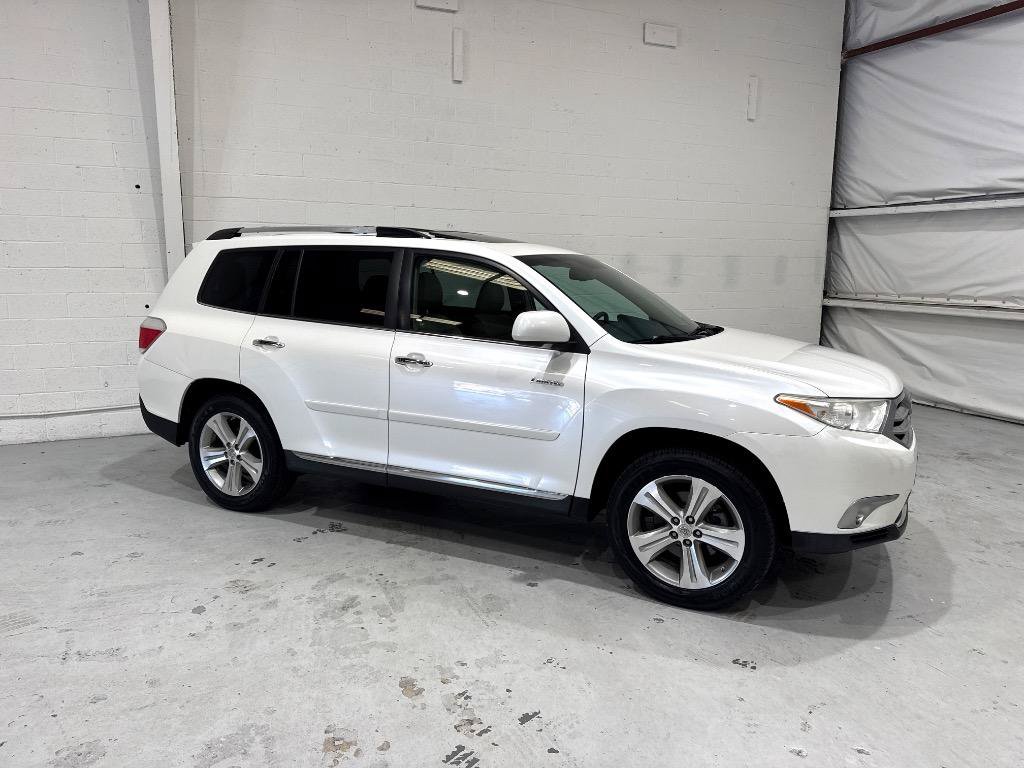 Used 2013 Toyota Highlander Limited AWD/4WD image 5