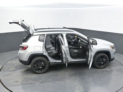 New 2025 Jeep Compass Latitude w/ Convenience Group image 78