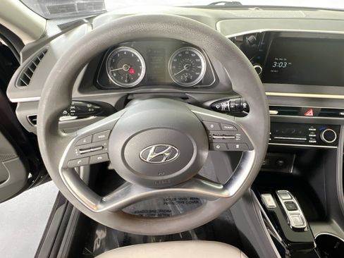 Used 2023 Hyundai Sonata SEL w/ Preferred Accessory Package FWD image 11