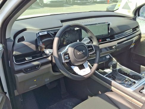 New 2026 Kia Carnival EX FWD image 7