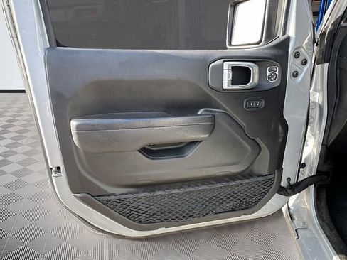 Used 2022 Jeep Wrangler Unlimited Sport AWD/4WD image 20