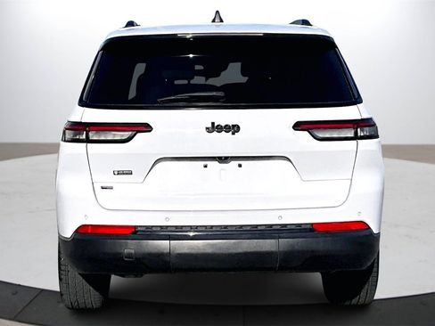 Certified 2022 Jeep Grand Cherokee L Laredo image 7