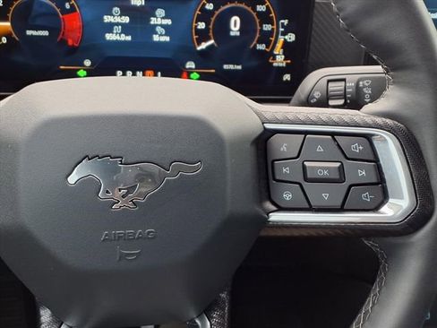 Used 2024 Ford Mustang Coupe RWD image 20